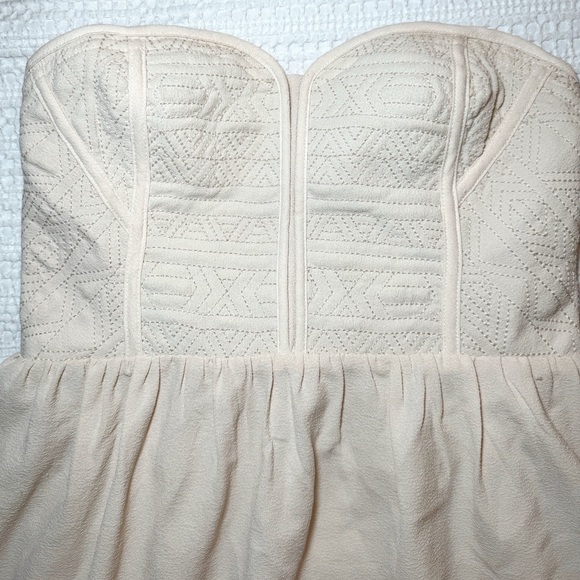 BRAND NEW - URBAN OUTFITTERS Strapless Ivory Creme Mini Dress (Size M) - Picture 6 of 11